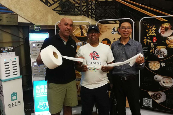 Reuni&atilde;o de parceria comercial para exporta&ccedil;&atilde;o de guardanapos de papel higi&ecirc;nico